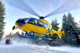 V Harrachově se srazili dva lyžaři. Žena po střetu zemřela - Novinky